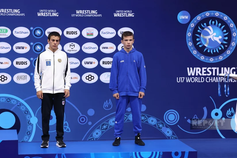 Dünya çempionatı: Bürünc medal qazanan Ömər Salmanov mükafatlandırılıb