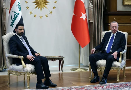 İraqın Baş naziri Türkiyədə səfərdədir