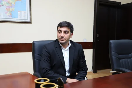 Mürsəl İbrahimov Goranboyda vətəndaşların problemlərini dinləyib
