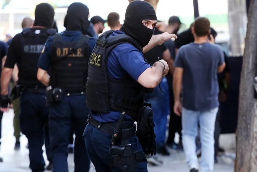 В Салониках 14 человек обвиняются в краже и мошенничестве на сумму более 100 тыс. евро
