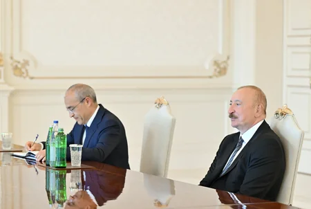 İlham Əliyev Dünya Güləş Birliyinin prezidentini qəbul edib