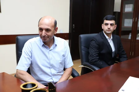 Mürsəl İbrahimov Goranboyda vətəndaşların problemlərini dinləyib