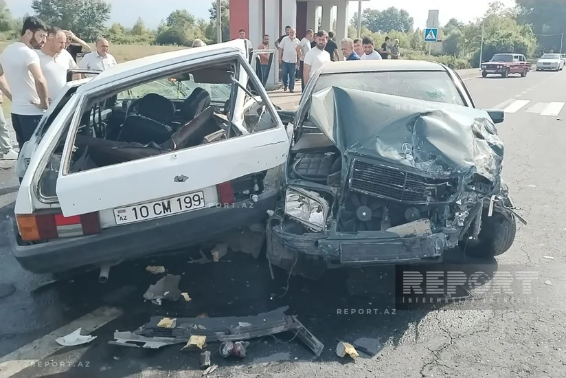 Oğuzda iki avtomobil toqquşub, ölən var