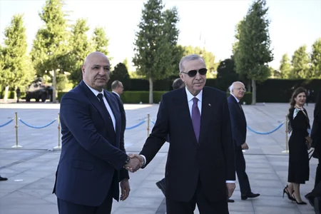 Livan Prezidenti Türkiyədə rəsmi səfərdədir