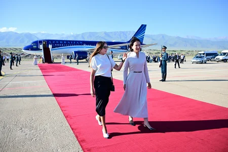 Prezident İlham Əliyev Qırğızıstanda səfərdədir
