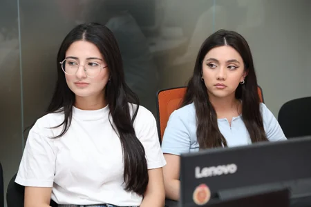 Bahəddin Həzi Report Media Məktəbində: Jurnalistika gündəmin ədəbiyyatıdır