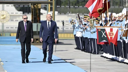 Livan Prezidenti Türkiyədə rəsmi səfərdədir