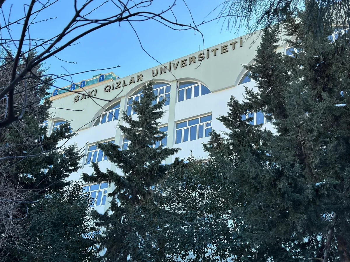 Бакинский университет для девушек прекратил деятельность