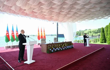 Azərbaycan və Qırğızıstan prezidentlərinin təltifolunma mərasimi keçirilib - YENİLƏNİB