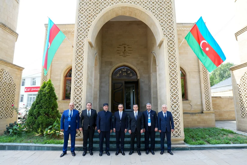 Ramin Məmmədov Şəmkirdə Cümə məscidini, alman kilsəsini ziyarət edib