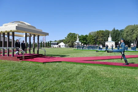 Official welcome ceremony held for President Ilham Aliyev in Cholpon-Ata