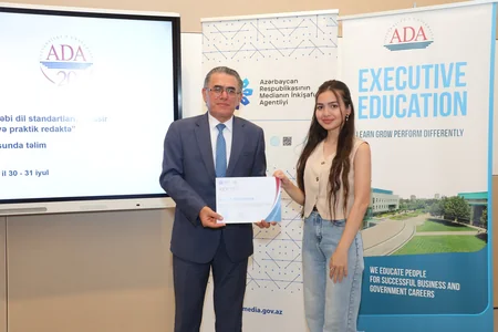Rəqəmsal mediada ədəbi dil standartları mövzusunda təlimlər başa çatıb
