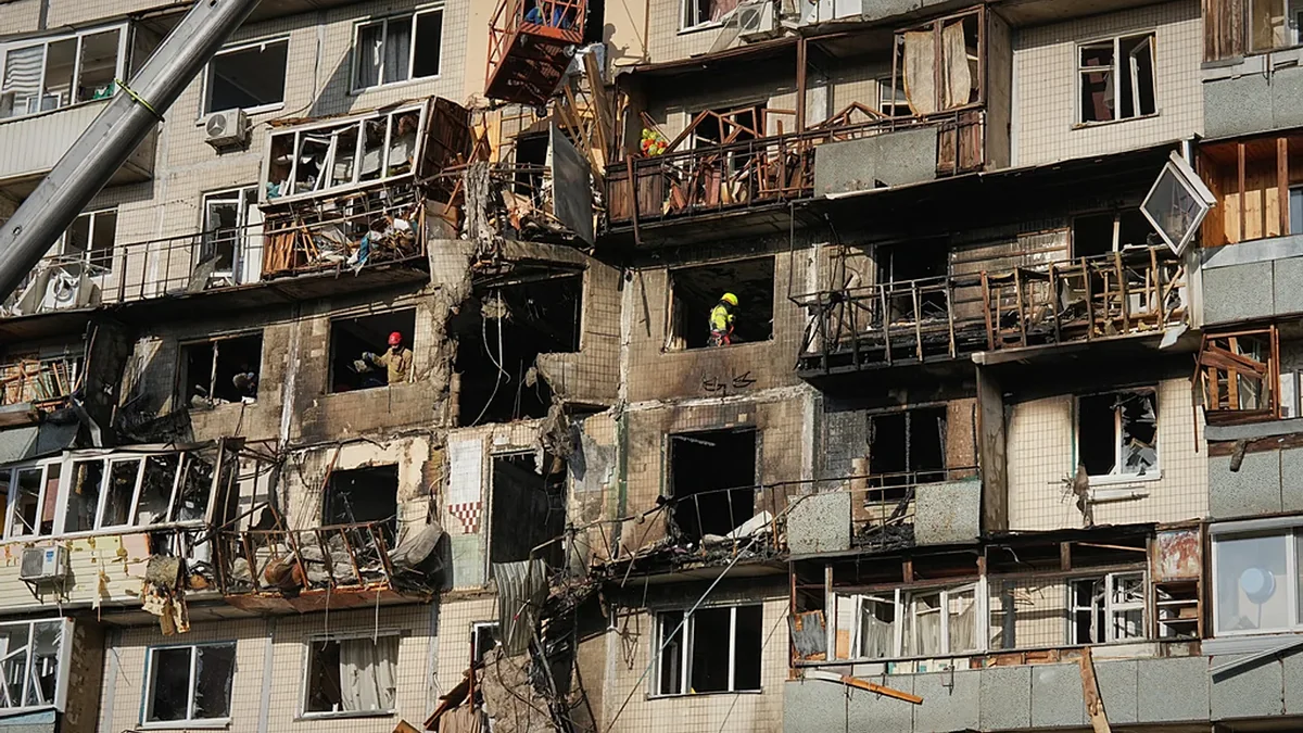 Russian strikes kill two, injure three in Ukraine's Dnipropetrovsk