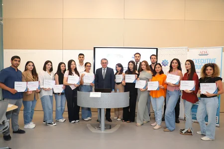 Rəqəmsal mediada ədəbi dil standartları mövzusunda təlimlər başa çatıb