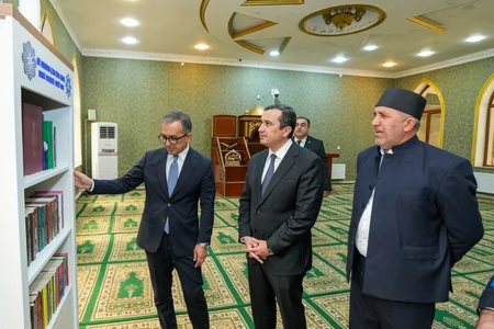 Ramin Məmmədov Şəmkirdə Cümə məscidini, alman kilsəsini ziyarət edib