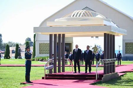 Official welcome ceremony held for President Ilham Aliyev in Cholpon-Ata