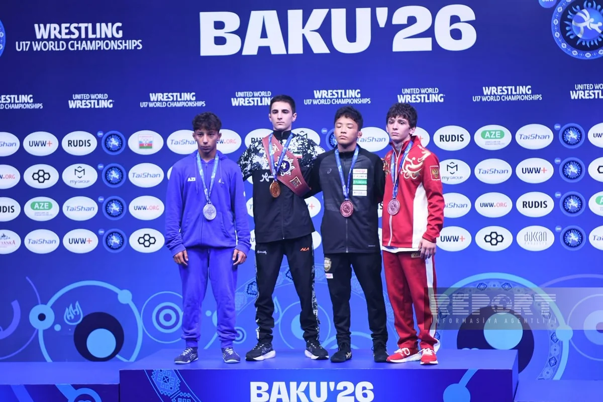 Dünya çempionatı: Gümüş medal qazanan İbrahim Həsənov mükafatlandırılıb