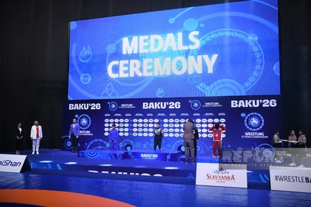 Dünya çempionatı: Gümüş medal qazanan İbrahim Həsənov mükafatlandırılıb