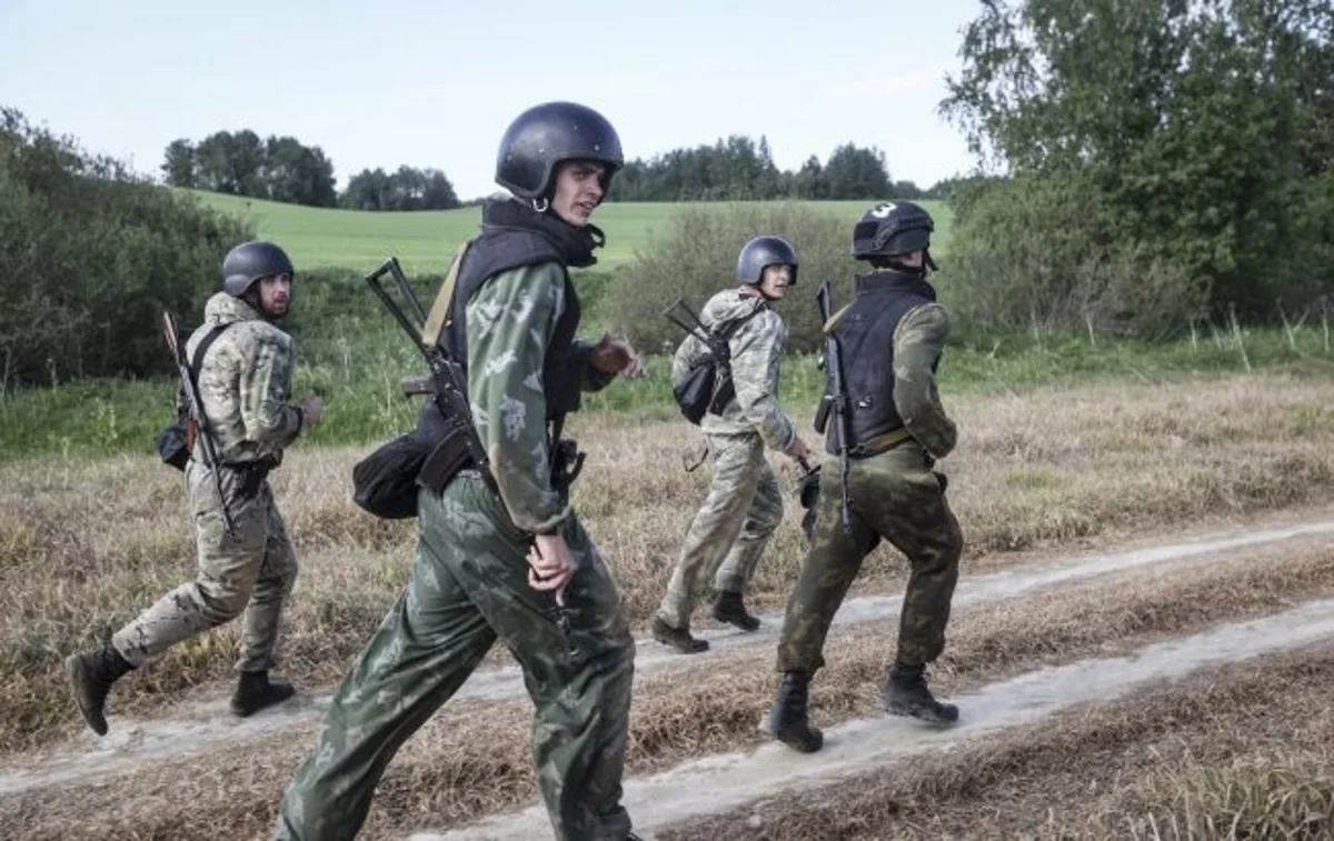 Belarus Ukrayna ilə sərhəddə yeni desant briqadası formalaşdırır