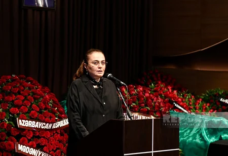Xalq şairi Nəriman Həsənzadə ilə vida mərasimi keçirilir