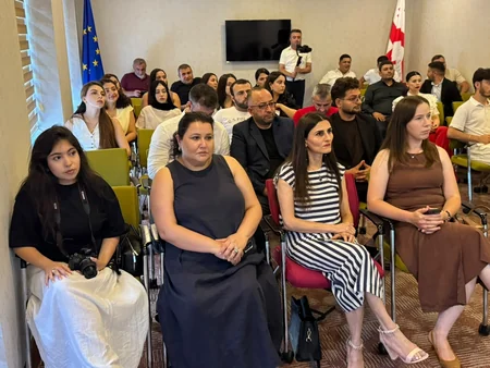 Gürcüstanda hüquqi xidmətlər Azərbaycan dilində də olacaq