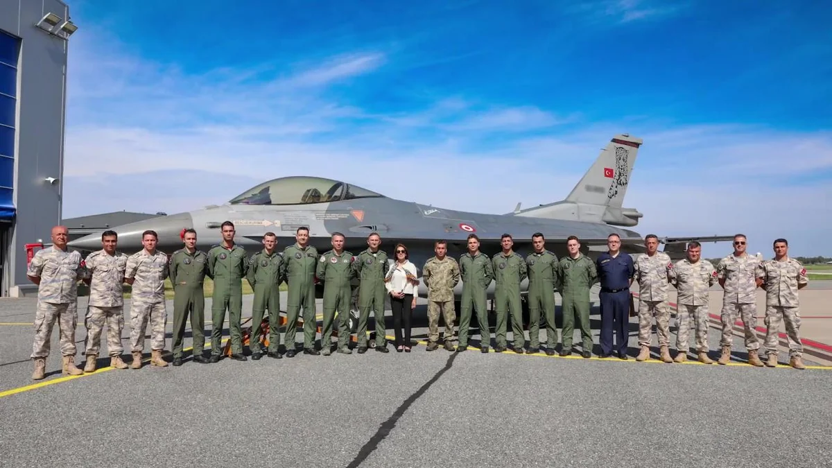 Турция разместила истребители F-16 на базе в Эстонии