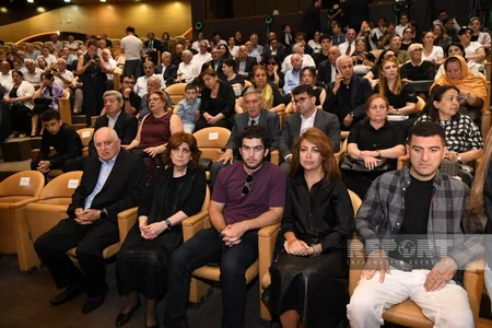 Xalq şairi Nəriman Həsənzadə Birinci Fəxri xiyabanda dəfn olunub – YENİLƏNİB-2