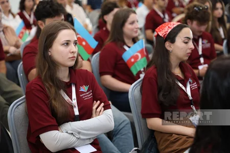 Opening ceremony of 7th Summer Camp of Diaspora Youth underway