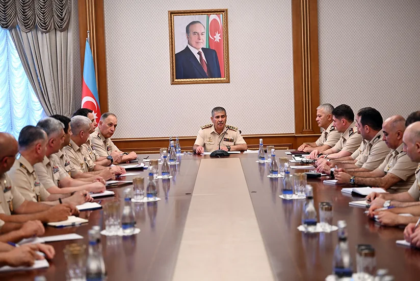 Azerbaijan Minister of Defense meets with Military Attachés