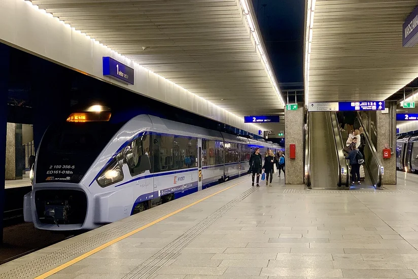 Rail services disrupted in Poland due to malfunction at Warsaw railway station