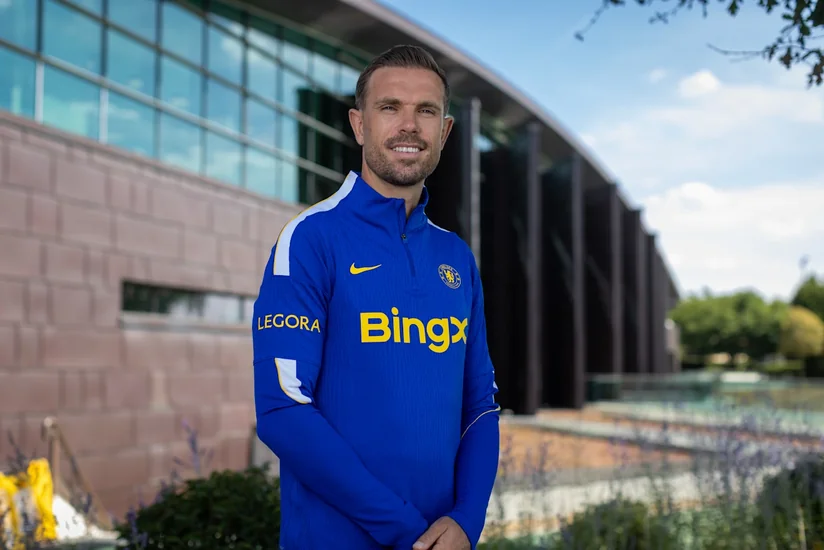 Çelsi İngiltərə millisinin futbolçusu Cordan Hendersonu transfer edib