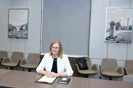 Estoniyanın yeni səfiri etimadnaməsinin surətini Ceyhun Bayramova təqdim edib