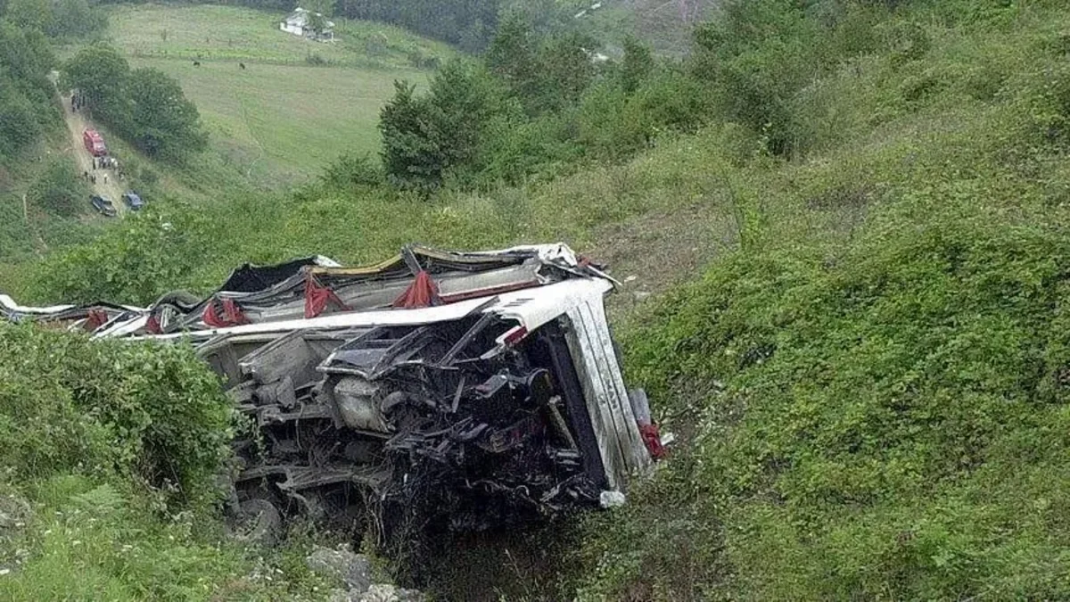 Tanzaniyada iki avtobus toqquşub, səkkiz nəfər həlak olub