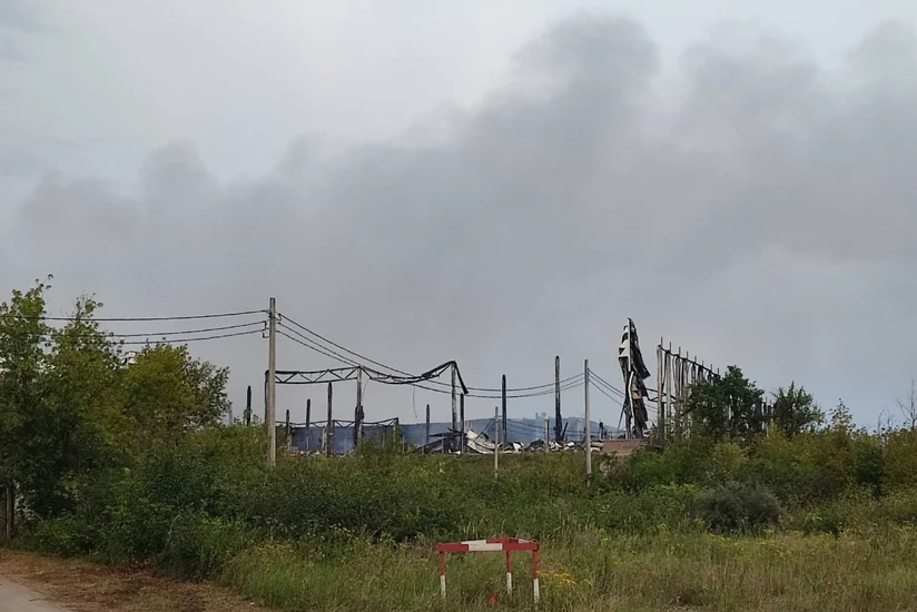 В Ленинградской области из-за атаки БПЛА загорелся логистический объект Wildberries