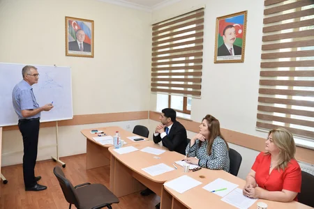 Yeni təmayül tədris modeli üzrə müəllimlərin seçiminə başlanılıb