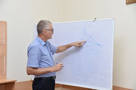 Yeni təmayül tədris modeli üzrə müəllimlərin seçiminə başlanılıb
