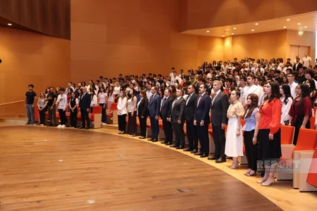 2026/2027-ci tədris ili üzrə Dövlət Proqramı qalibləri ilə görüş keçirilib