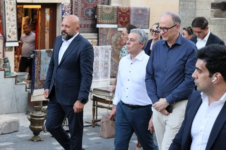 ATƏT sədri İçərişəhərdə olub, ona qoruğun turizm potensialı barədə məlumat verilib