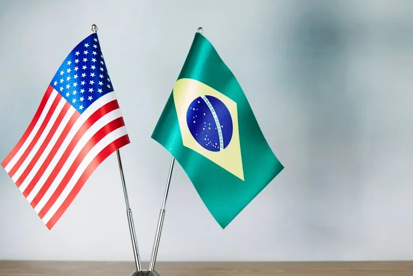 Власти Бразилии осудили отзыв США визы своего посла