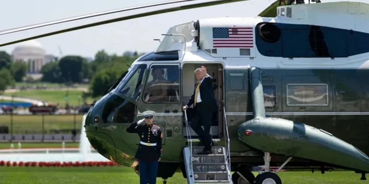 WSJ: В США расследуют нарушение норм безопасности при вылете вертолета Трампа