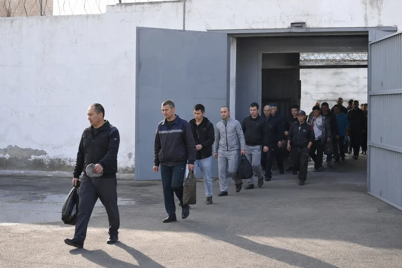 В Казахстане по амнистии освобождены более 1,3 тыс. осужденных