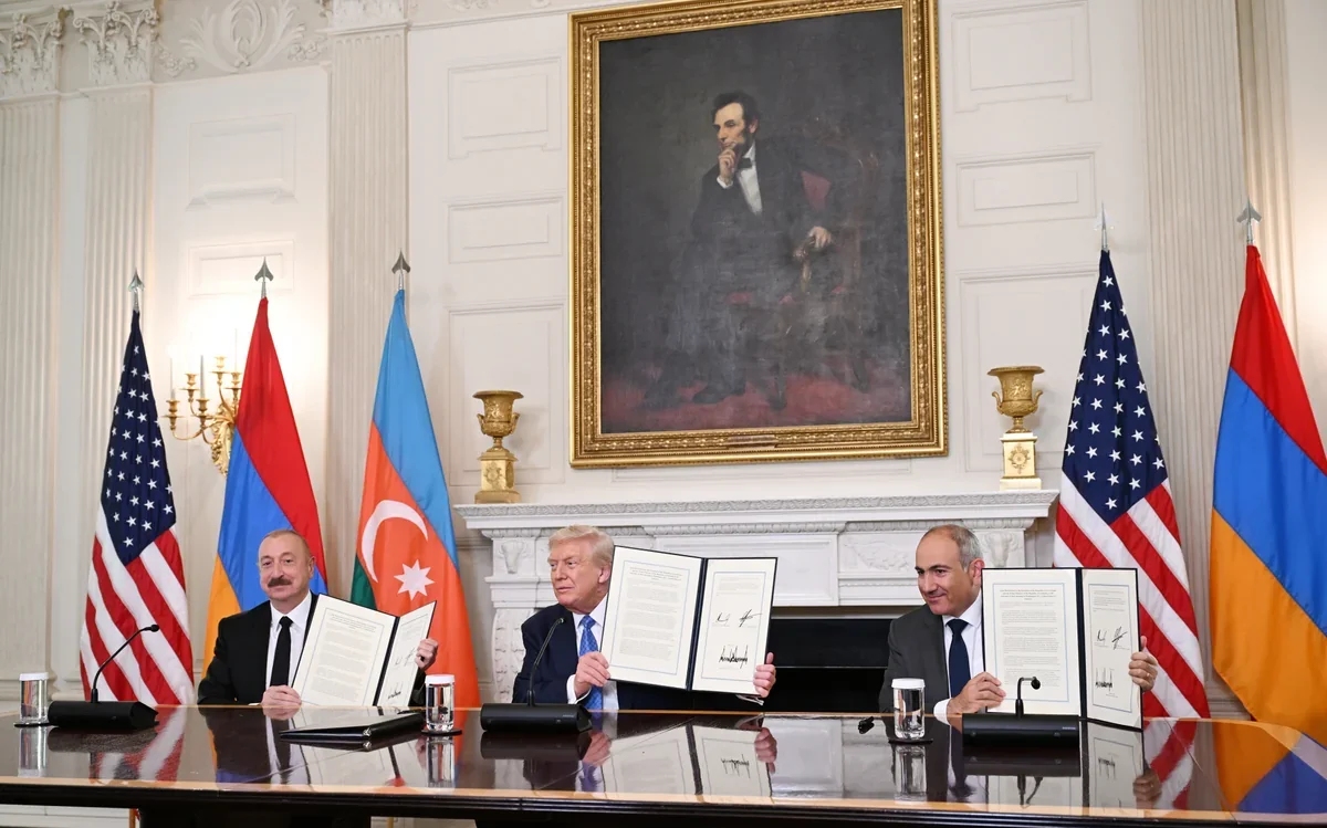 Vaşinqton sammitinin bir ili - İrəliləyən Azərbaycan, ləngiyən Ermənistan - ŞƏRH