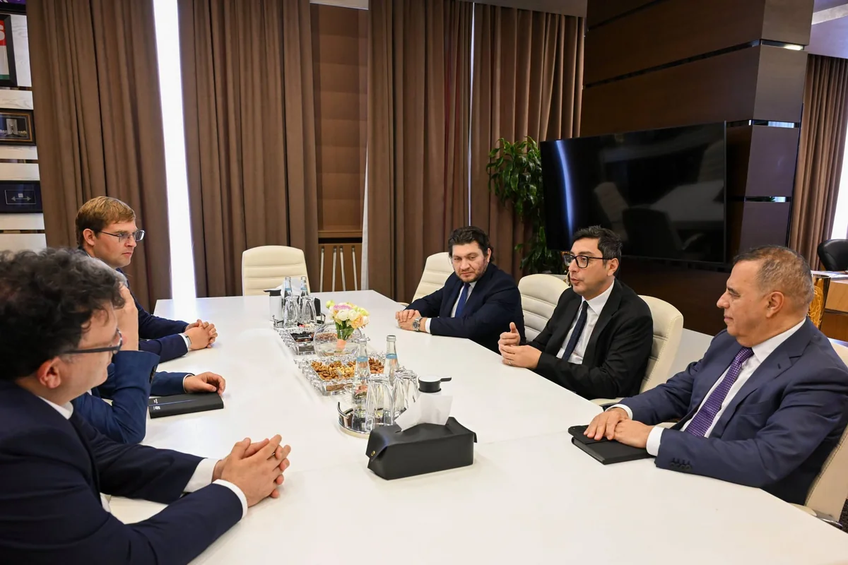 Azərbaycanda şahmatın inkişafı və beynəlxalq əməkdaşlıq müzakirə edilib