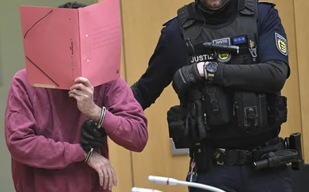 Münxendə izdihamın üzərinə maşın sürən şəxs ömürlük həbsə məhkum edilib