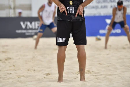 Çimərlik voleybolu üzrə Azərbaycan çempionatında yarımfinal mərhələsi başa çatıb