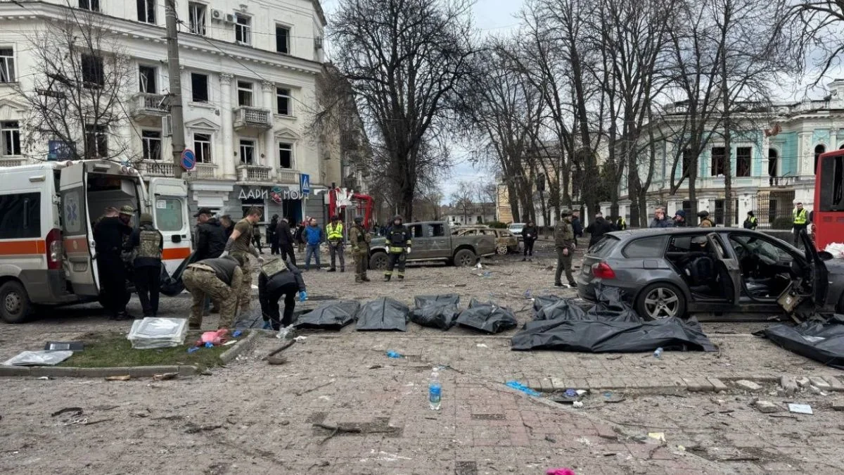 Russian strikes injure at least 20 across Ukraine