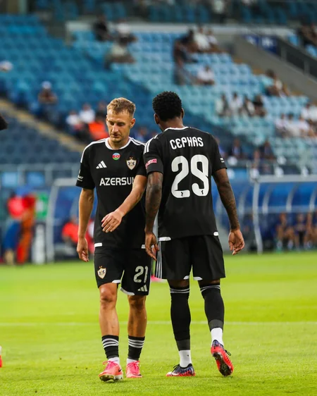 UEFA Konfrans Liqası: Qarabağ səfərdə Dinamoya minimal fərqlə uduzub - YENİLƏNİB-4