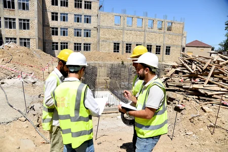 Bakıda 7 təhsil müəssisəsində tikinti və əsaslı təmir işləri aparılır