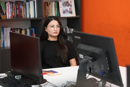 Qulu Ağsəs: Yazının nüvəsi onun başlığıdır