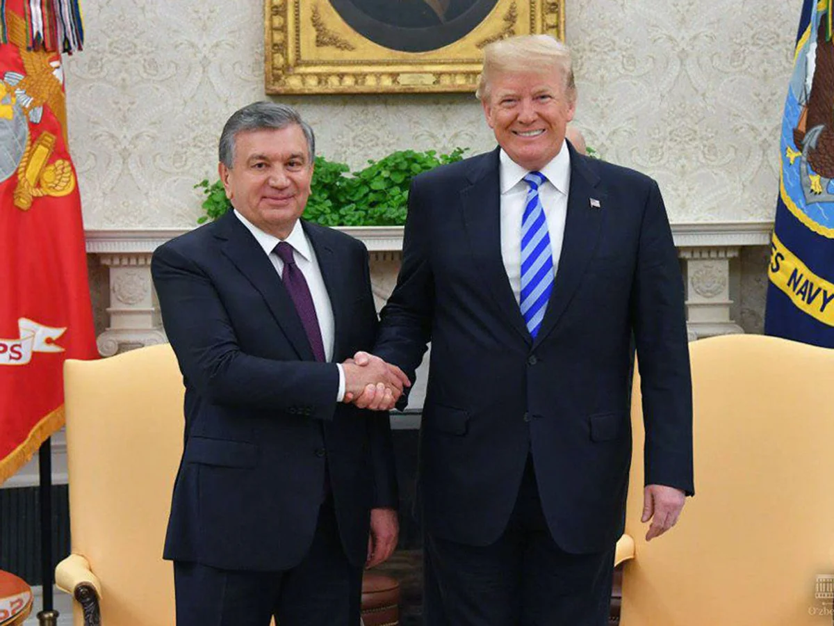 Mirziyoyev Trampı Özbəkistana rəsmi səfərə dəvət edib